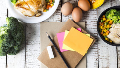 Notepad out to plan diet around healthy food